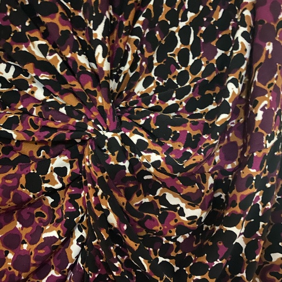 Apt 9 XL animal print dress with very flattering ruching at waist - Picture 4 of 4